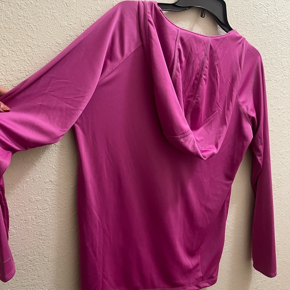 Large fuchsia Columbia - Picture 4 of 7